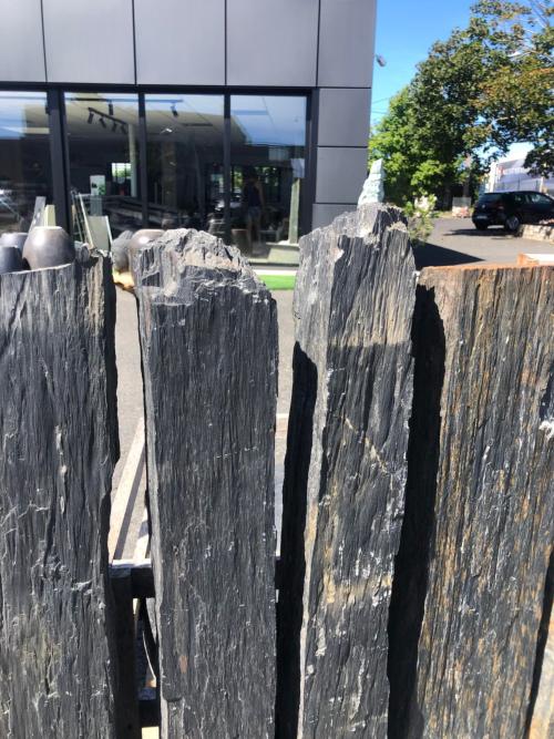 Piquet de schiste noir 100cm 1 bout scié